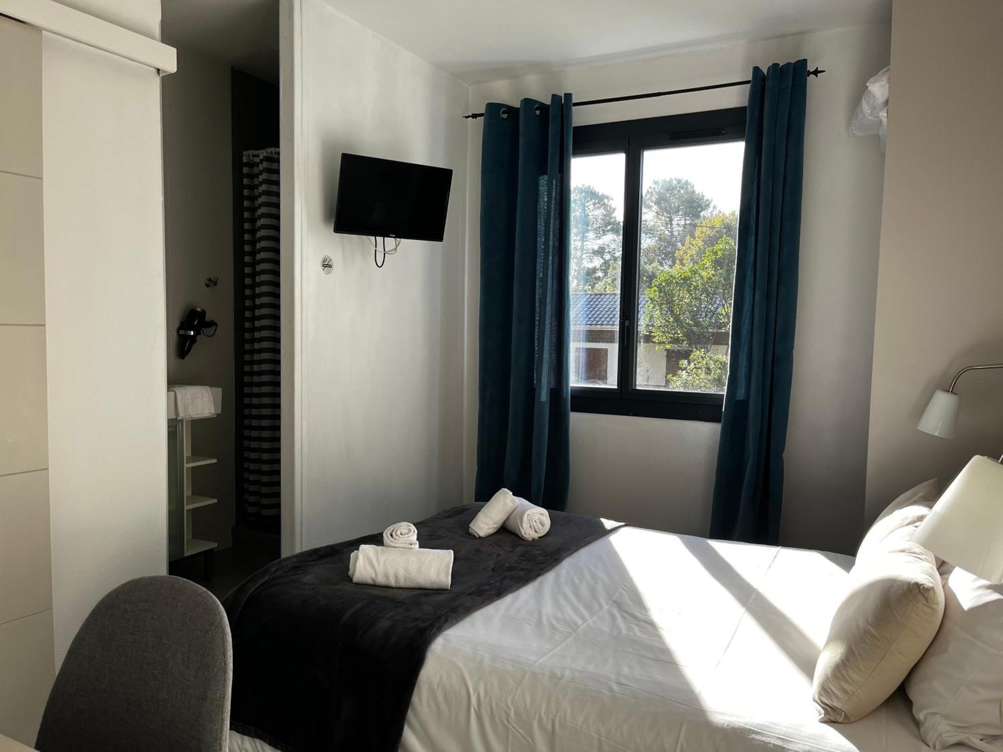 Hotel Cote Et Lac 비스카로세 외부 사진